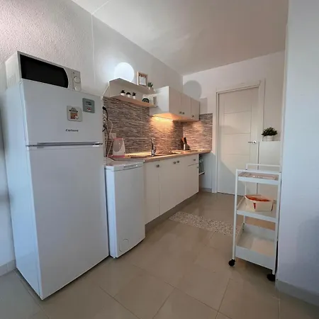 Trilly Sea View Apartment